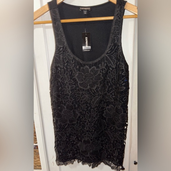 Bohemian Dark Floral Lace Tank Top Blouse Small NWT - Picture 1 of 4